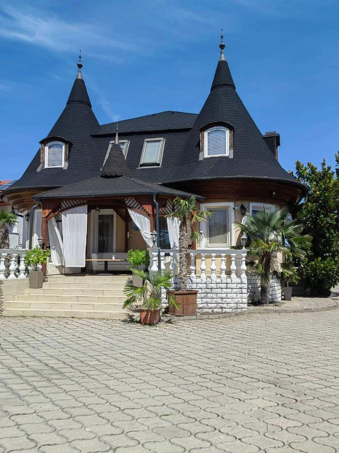 Kastely Villa Кестхей Экстерьер фото